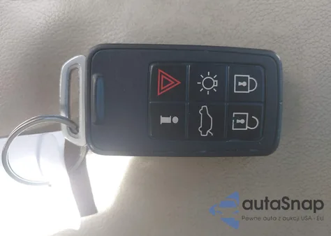 2015 Volvo Xc60 T6 из США, поврежденный, VIN YV4902RB4F2562694